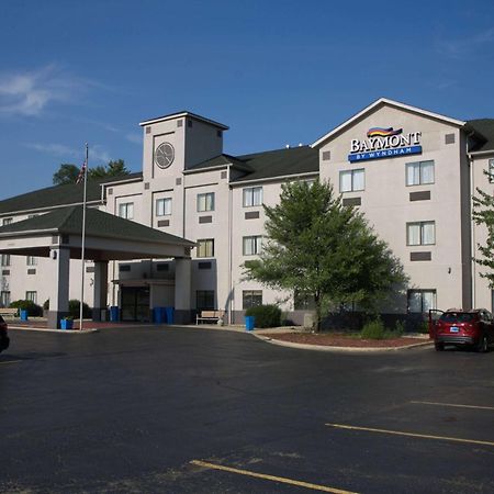 Baymont By Wyndham Portage Hotell Exteriör bild